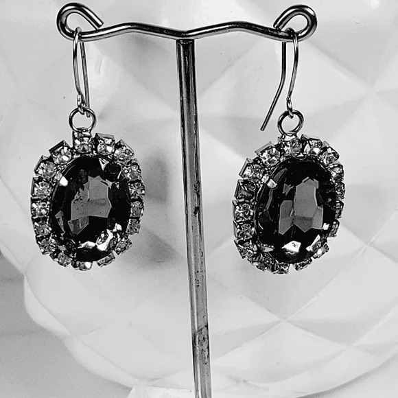 Gray Rhinestone Pierced Earrings 2 Pair Icy Sparkle French Wire Party Co… - Picture 2 of 8
